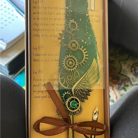 Pen - Picture 5 of 6